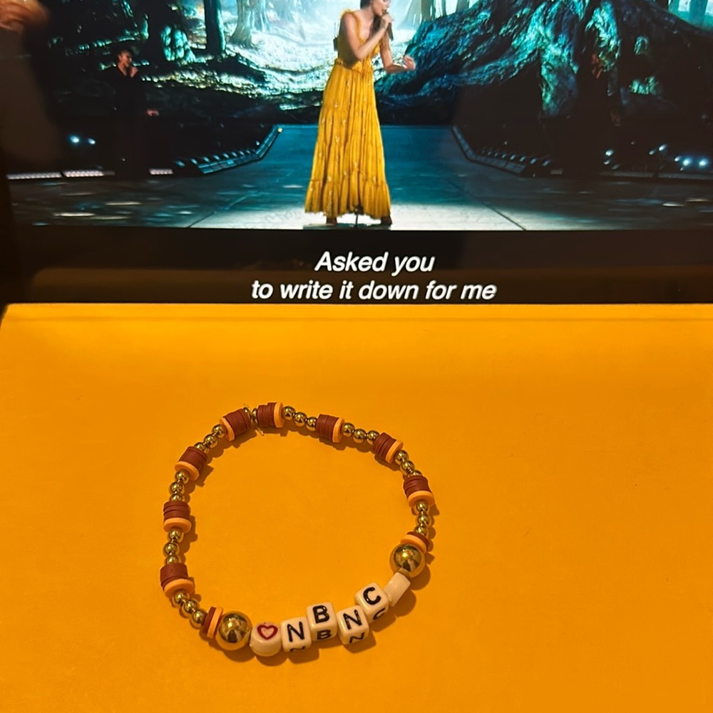 a taylor swift tilted song “no body, no crime” friend ship bracelet